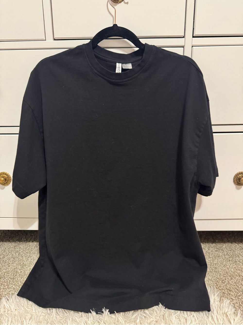 H&M — Oversized Black Short Sleeve Crew Neck Tee
